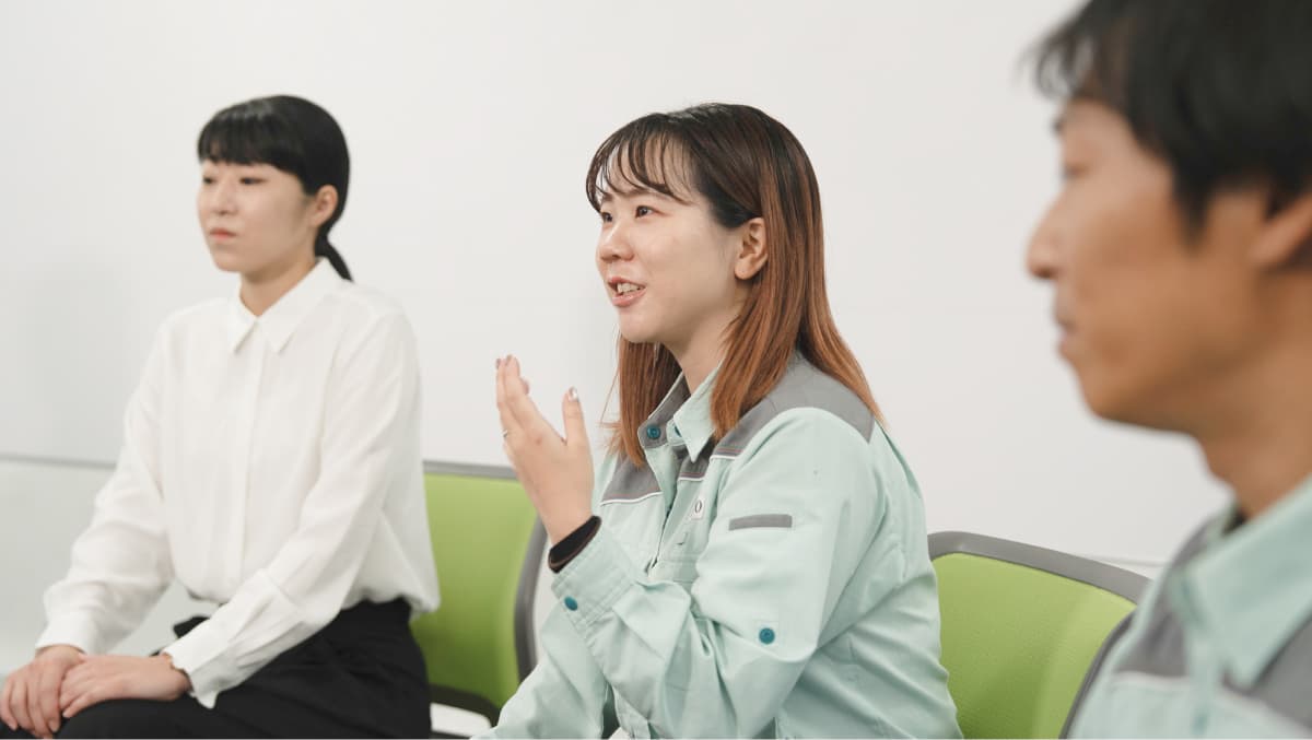 座談会の様子1