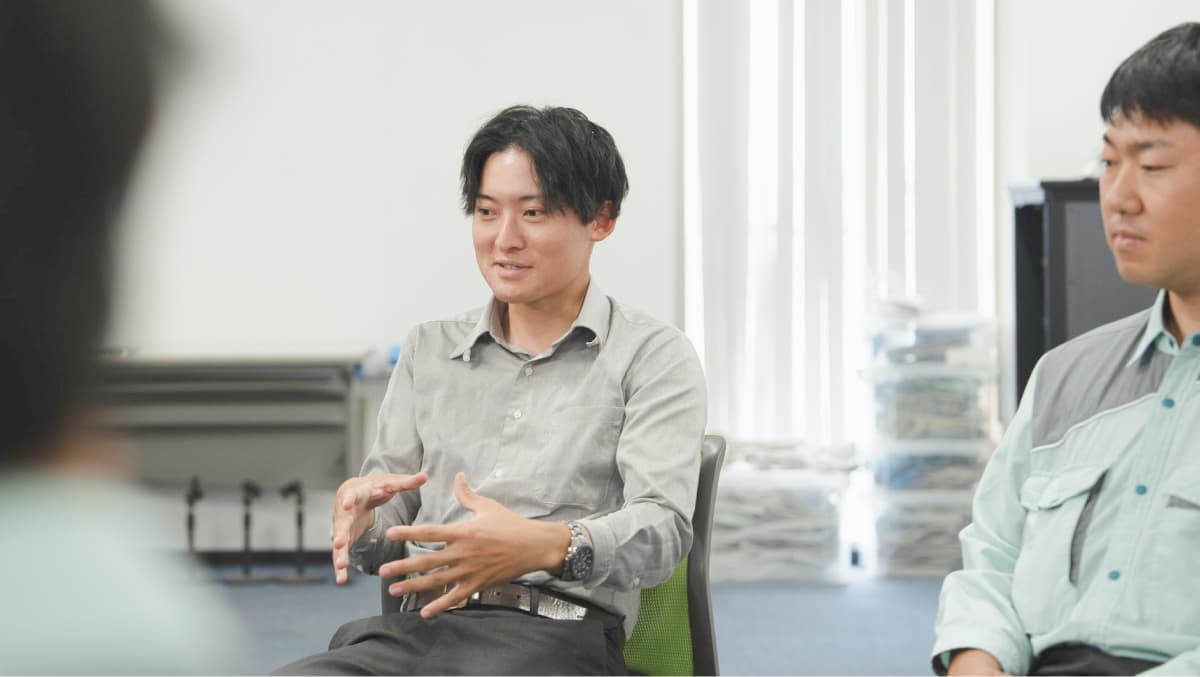座談会の様子1