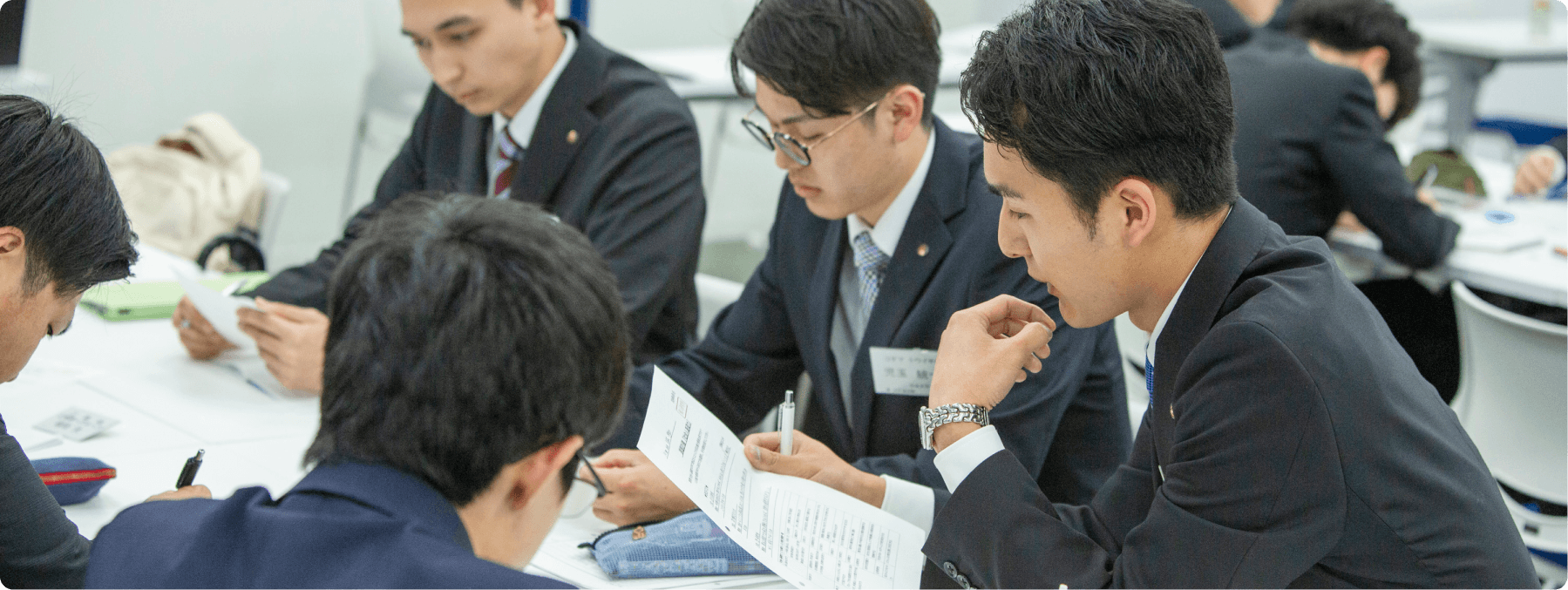 キャリア形成・研修制度